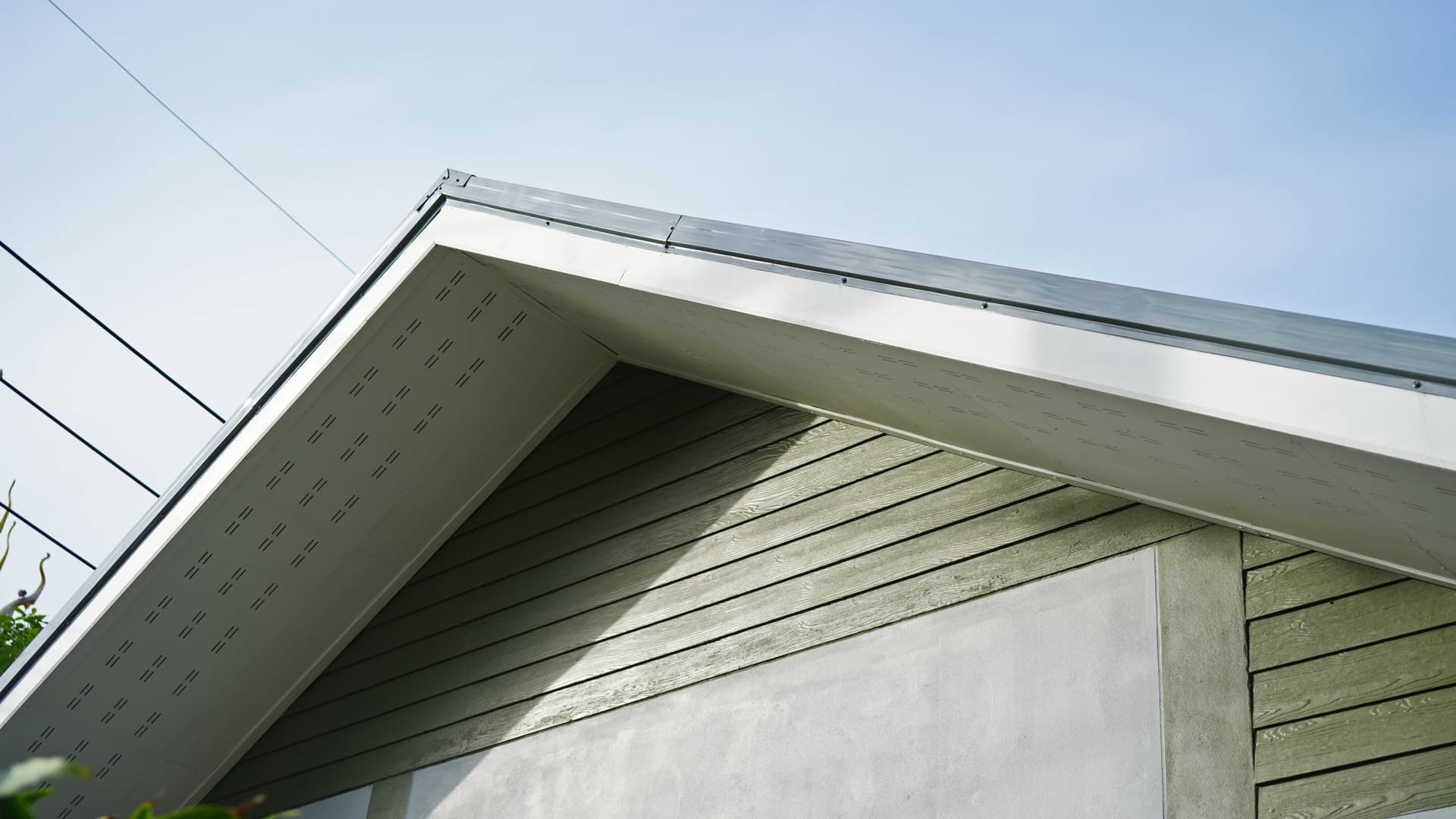 Edge of the roof on a residential home showing soffit