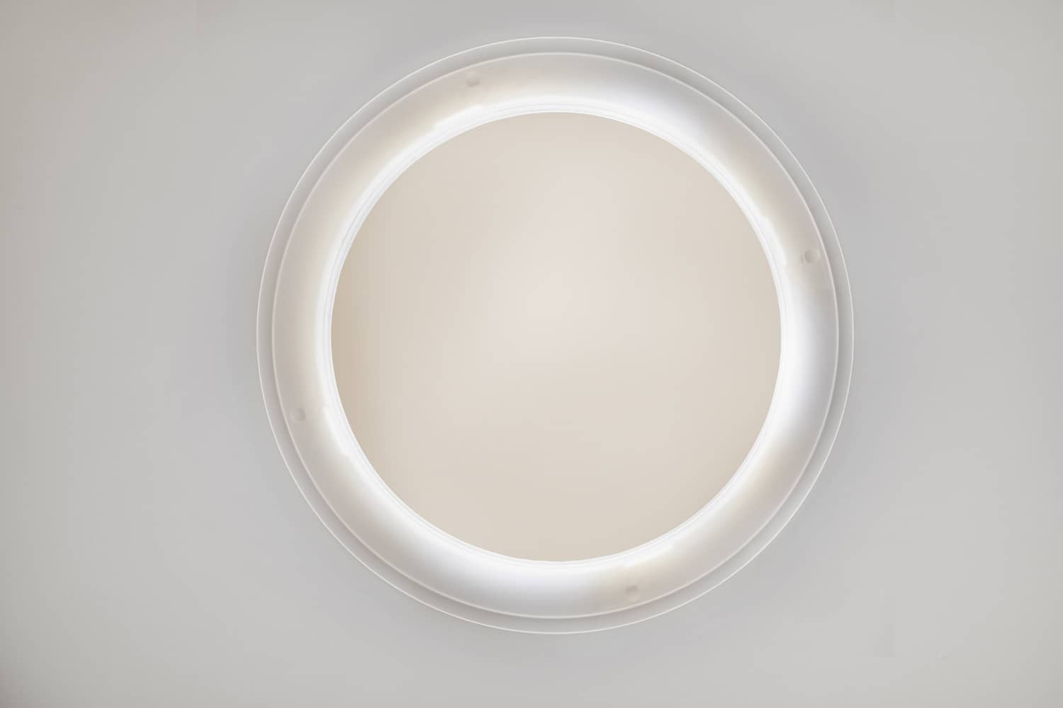 Neutral Light